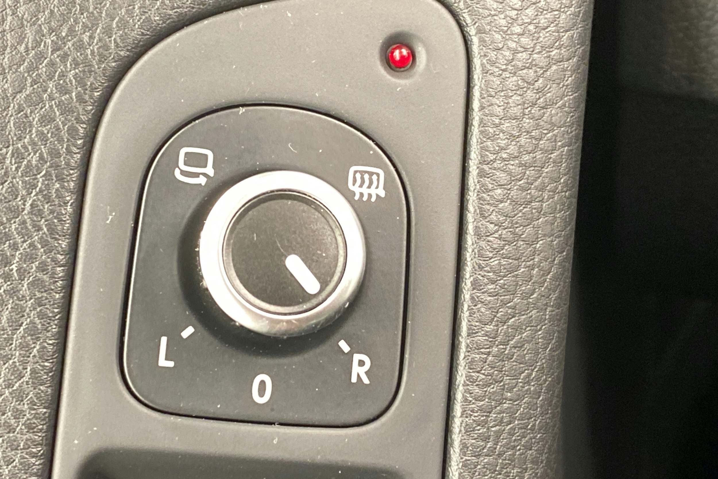 harmaa Volkswagen Tiguan 2014 kuva 19.