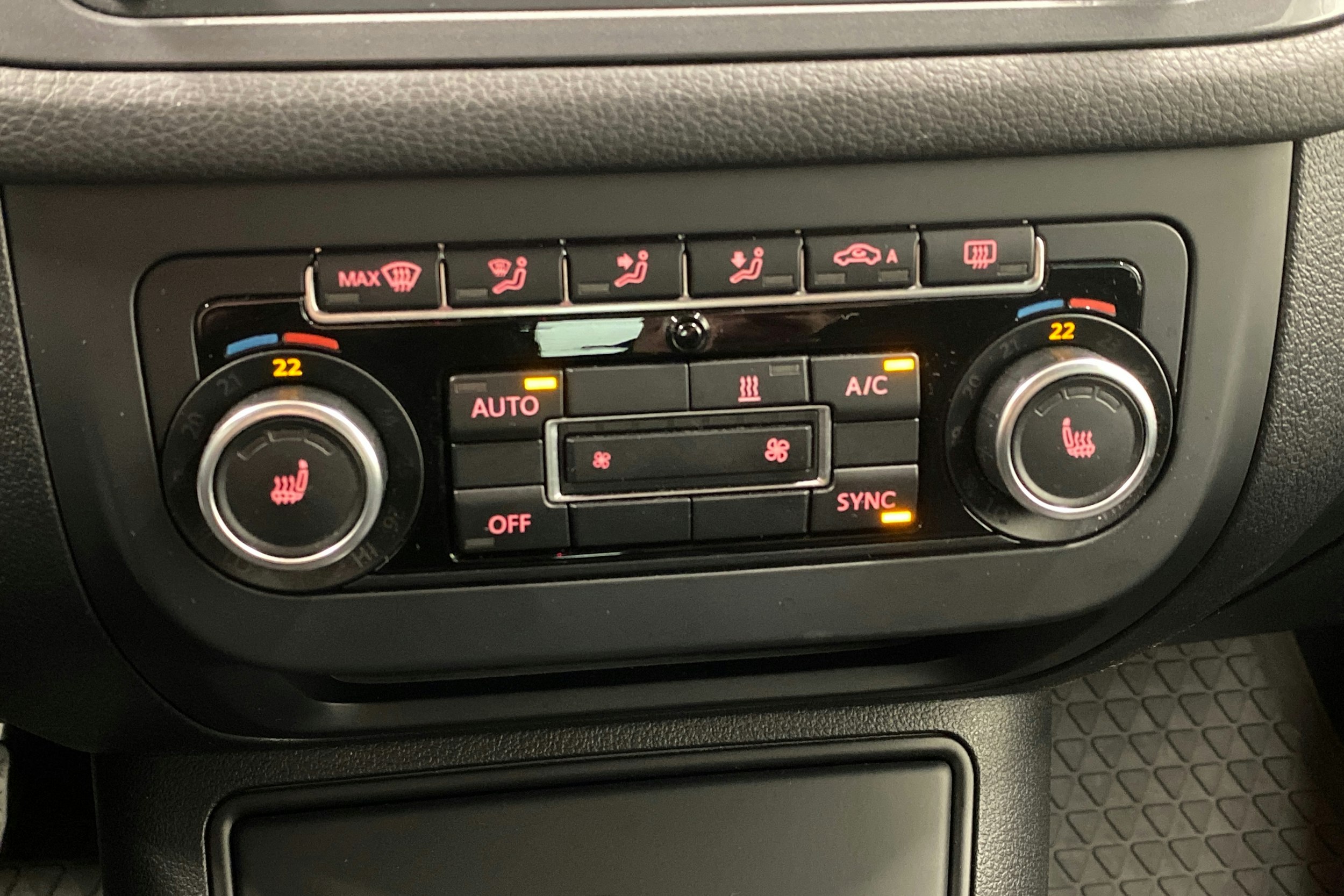 harmaa Volkswagen Tiguan 2014 kuva 20.