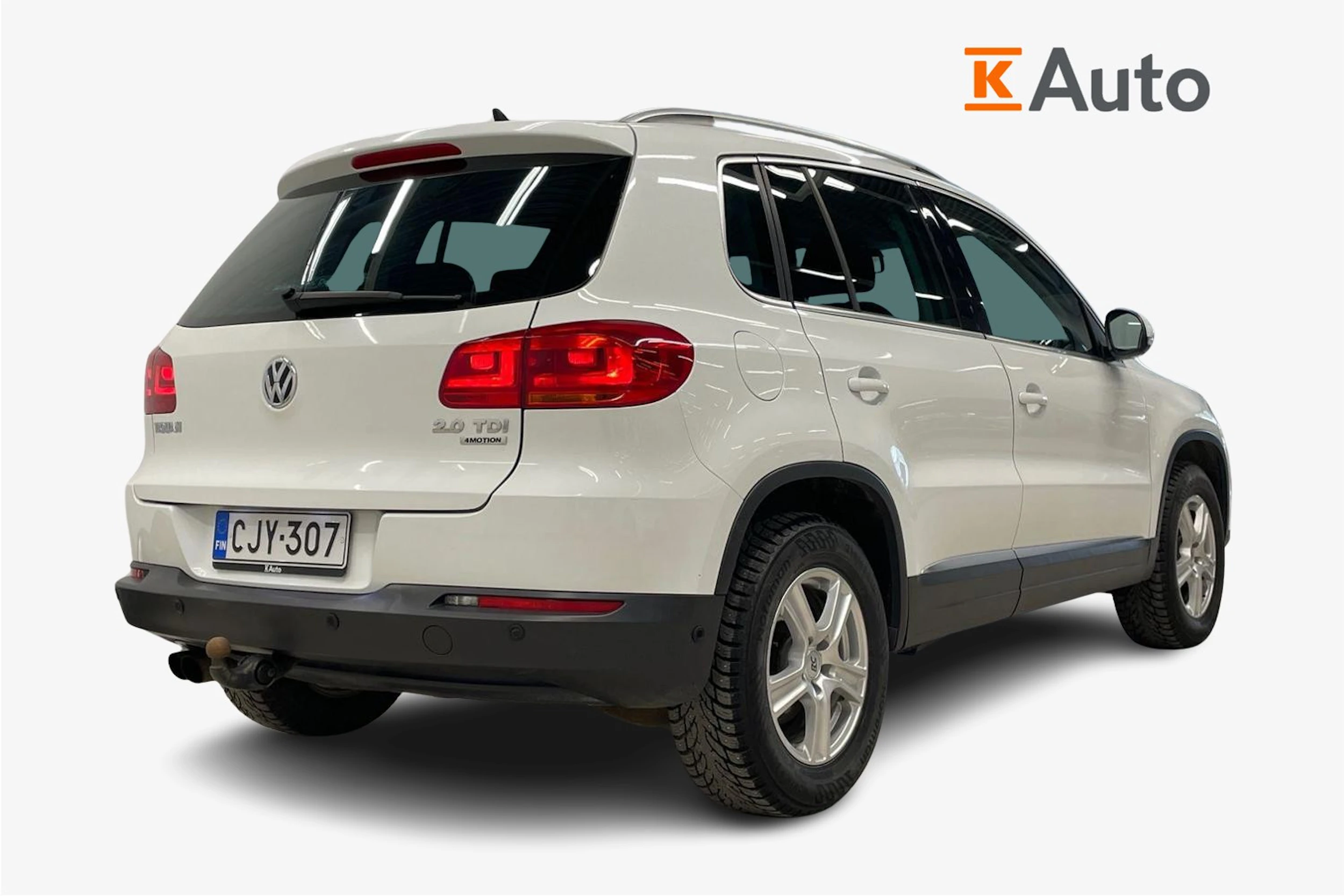 valkoinen Volkswagen Tiguan 2015 kuva 2.