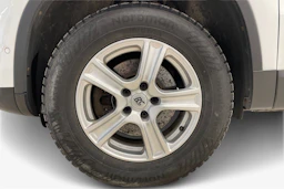 valkoinen Volkswagen Tiguan 2015 kuva 9.