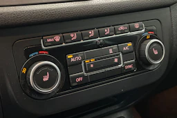 valkoinen Volkswagen Tiguan 2015 kuva 18.