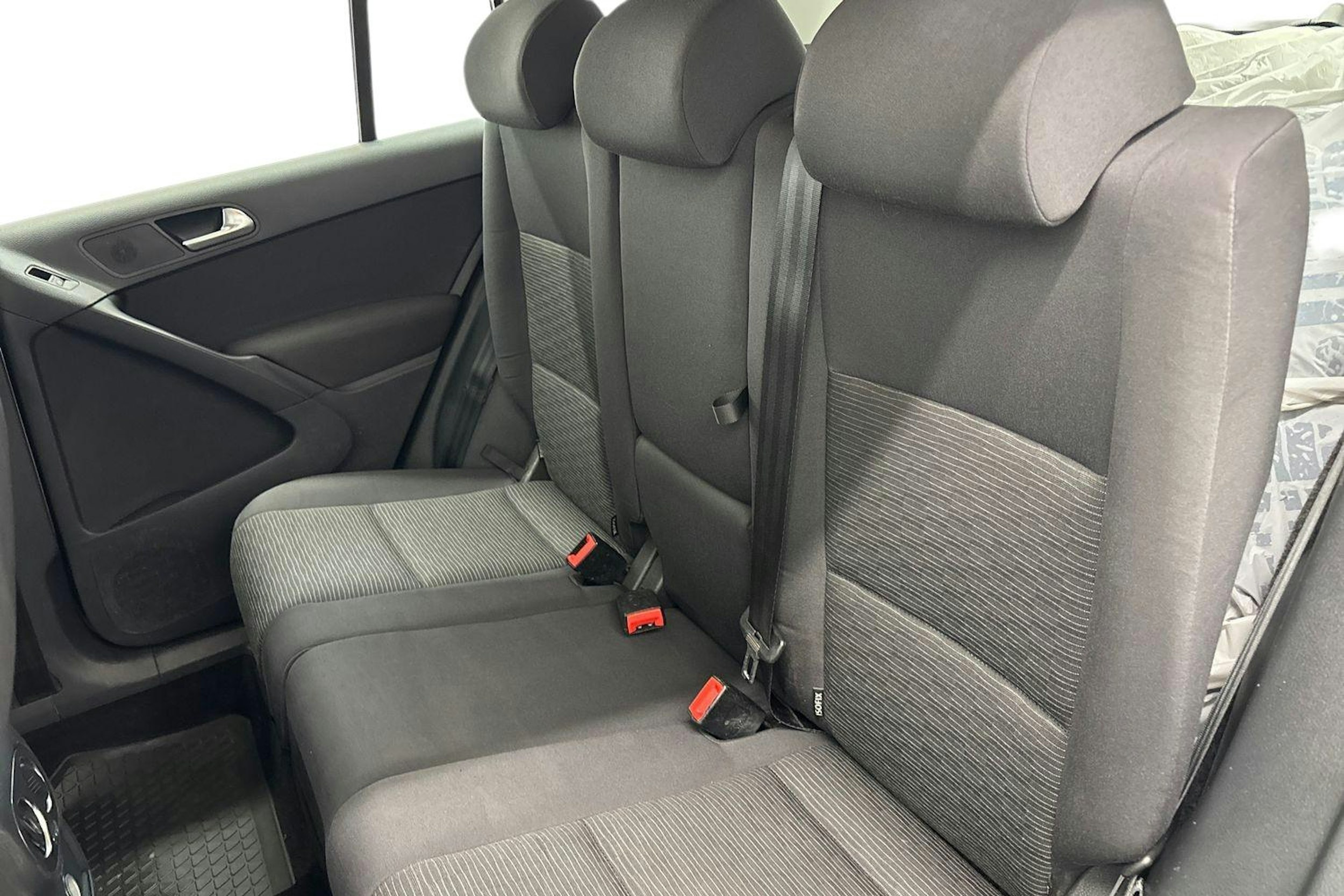 met. hopea Volkswagen Tiguan 2015 kuva 8.