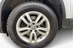 met. hopea Volkswagen Tiguan 2015 kuva 9.