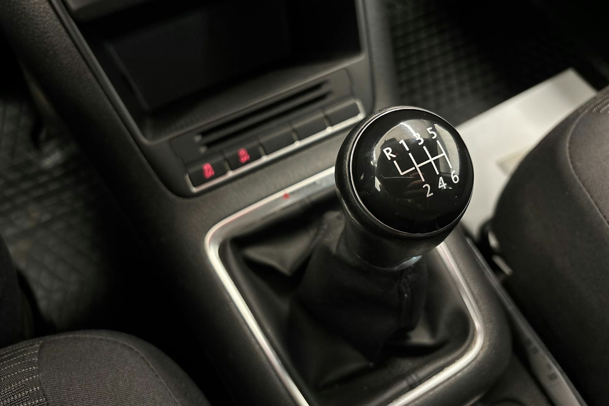 met. hopea Volkswagen Tiguan 2015 kuva 20.