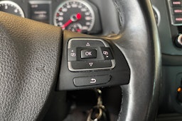 Harmaa Volkswagen Tiguan 2015 kuva 14.