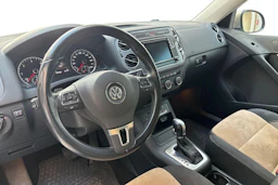ruskea (beige) Volkswagen Tiguan 2015 kuva 6.