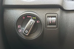 ruskea (beige) Volkswagen Tiguan 2015 kuva 15.