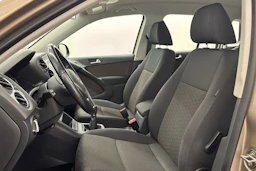 met. ruskea (beige) Volkswagen Tiguan 2015 kuva 11.