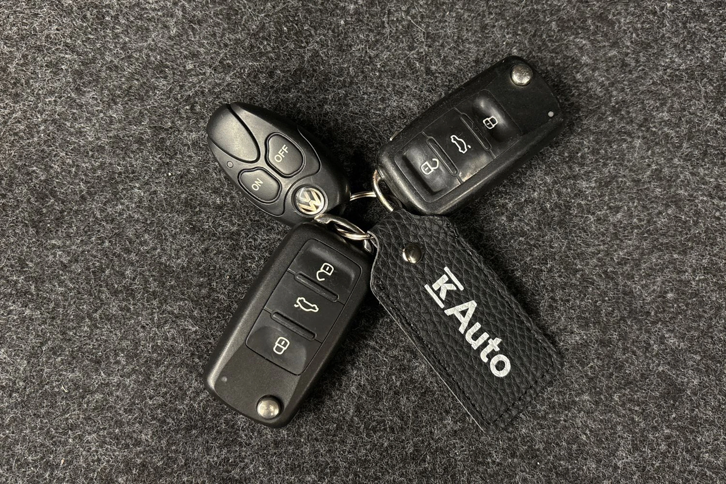 met. ruskea (beige) Volkswagen Tiguan 2015 kuva 21.
