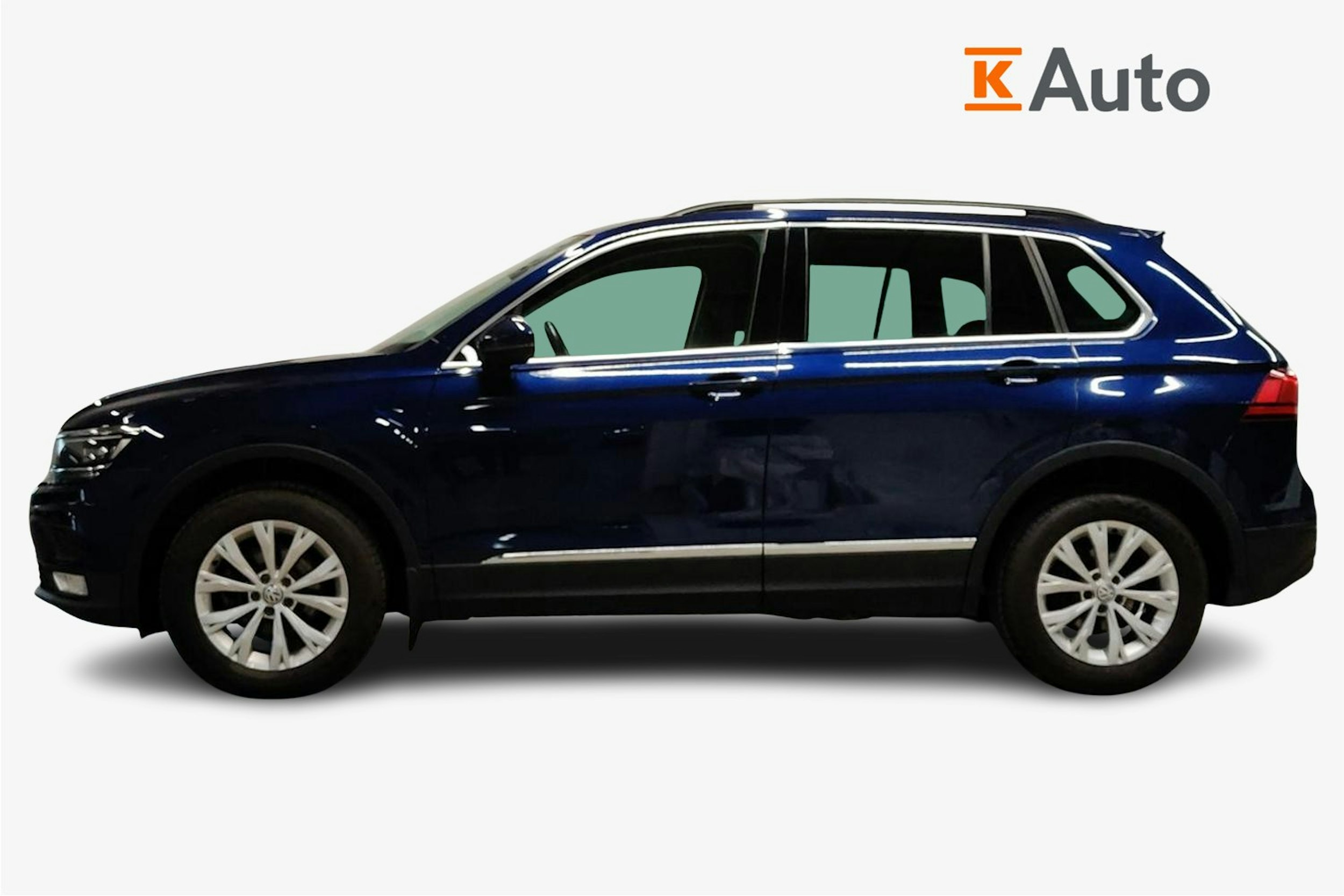 Sininen Volkswagen Tiguan 2016 kuva 6.