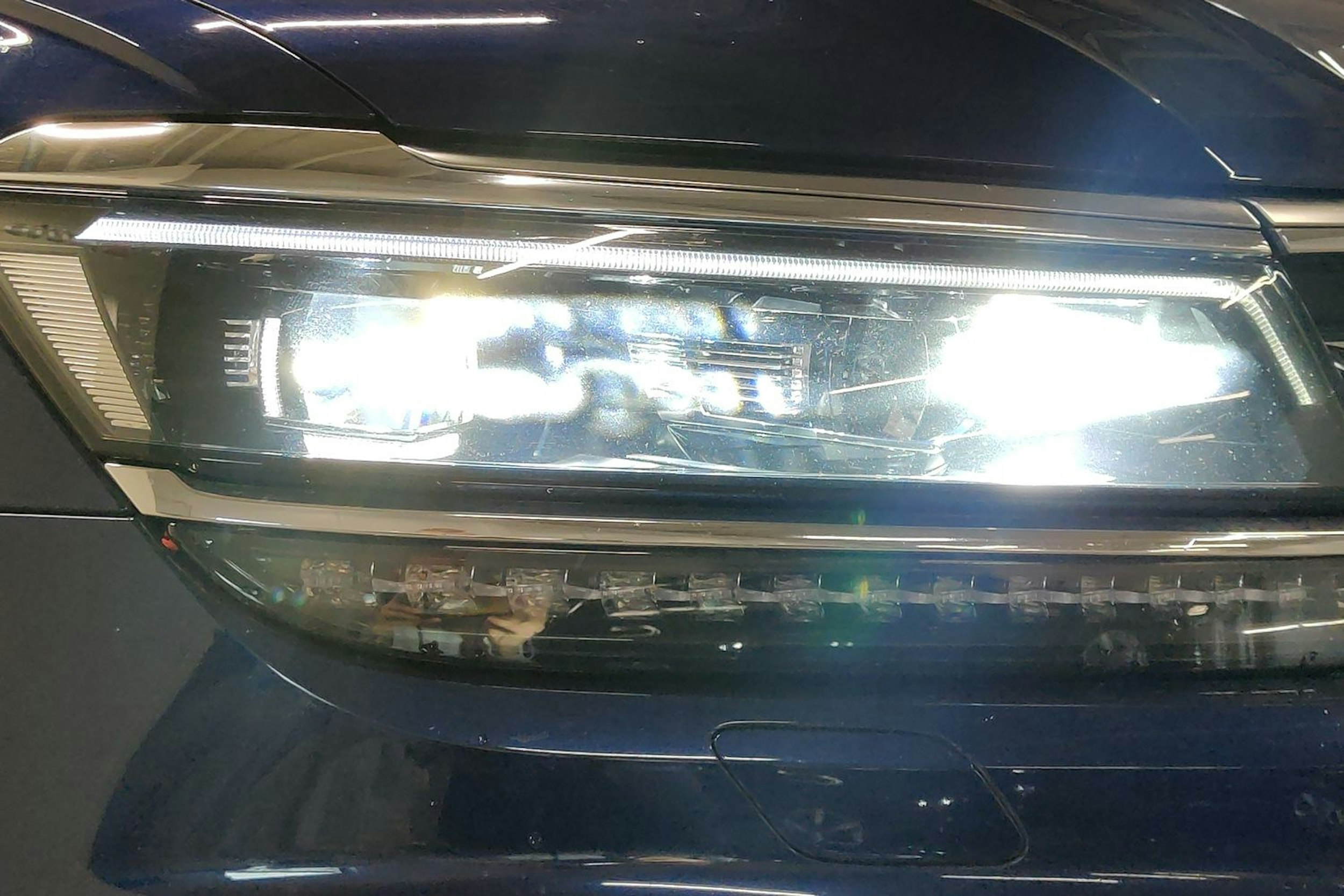 Sininen Volkswagen Tiguan 2016 kuva 15.
