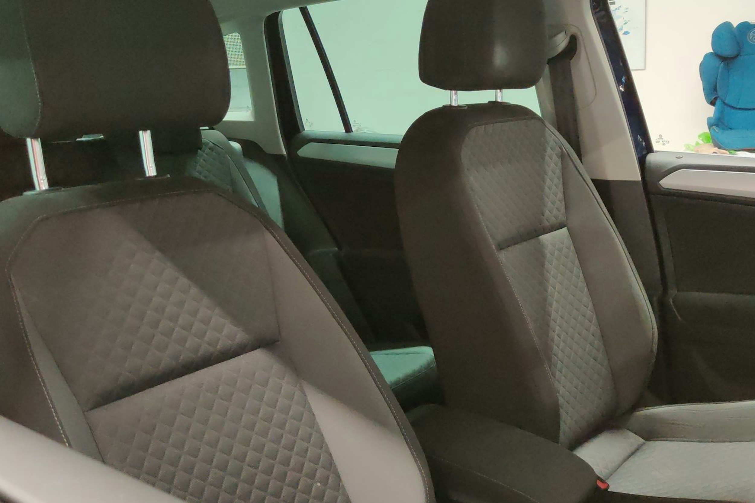 Sininen Volkswagen Tiguan 2016 kuva 20.