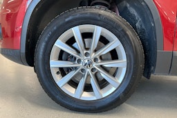 punainen Volkswagen Tiguan 2016 kuva 9.