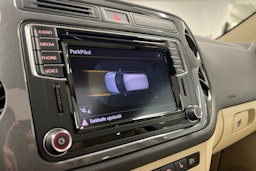 punainen Volkswagen Tiguan 2016 kuva 20.