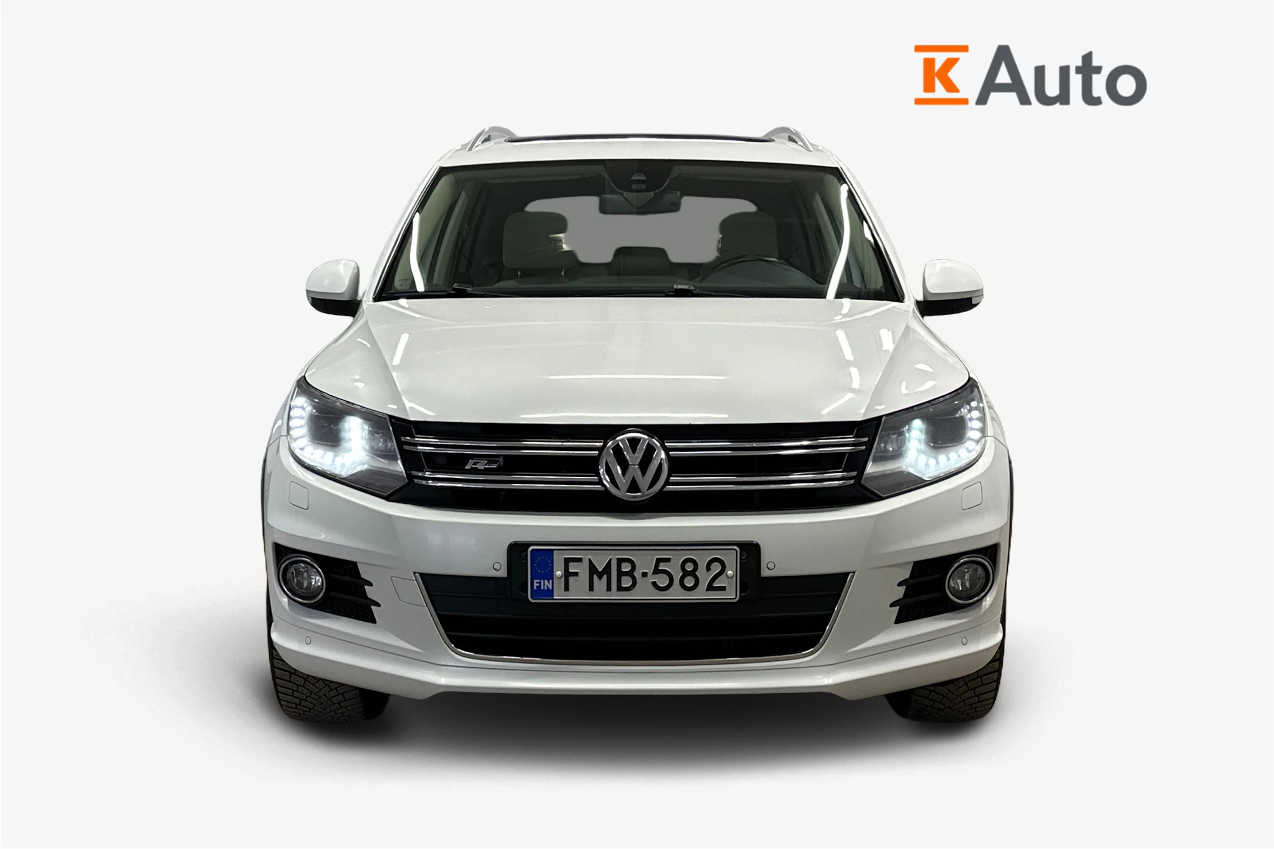 valkoinen Volkswagen Tiguan 2016 kuva 4.
