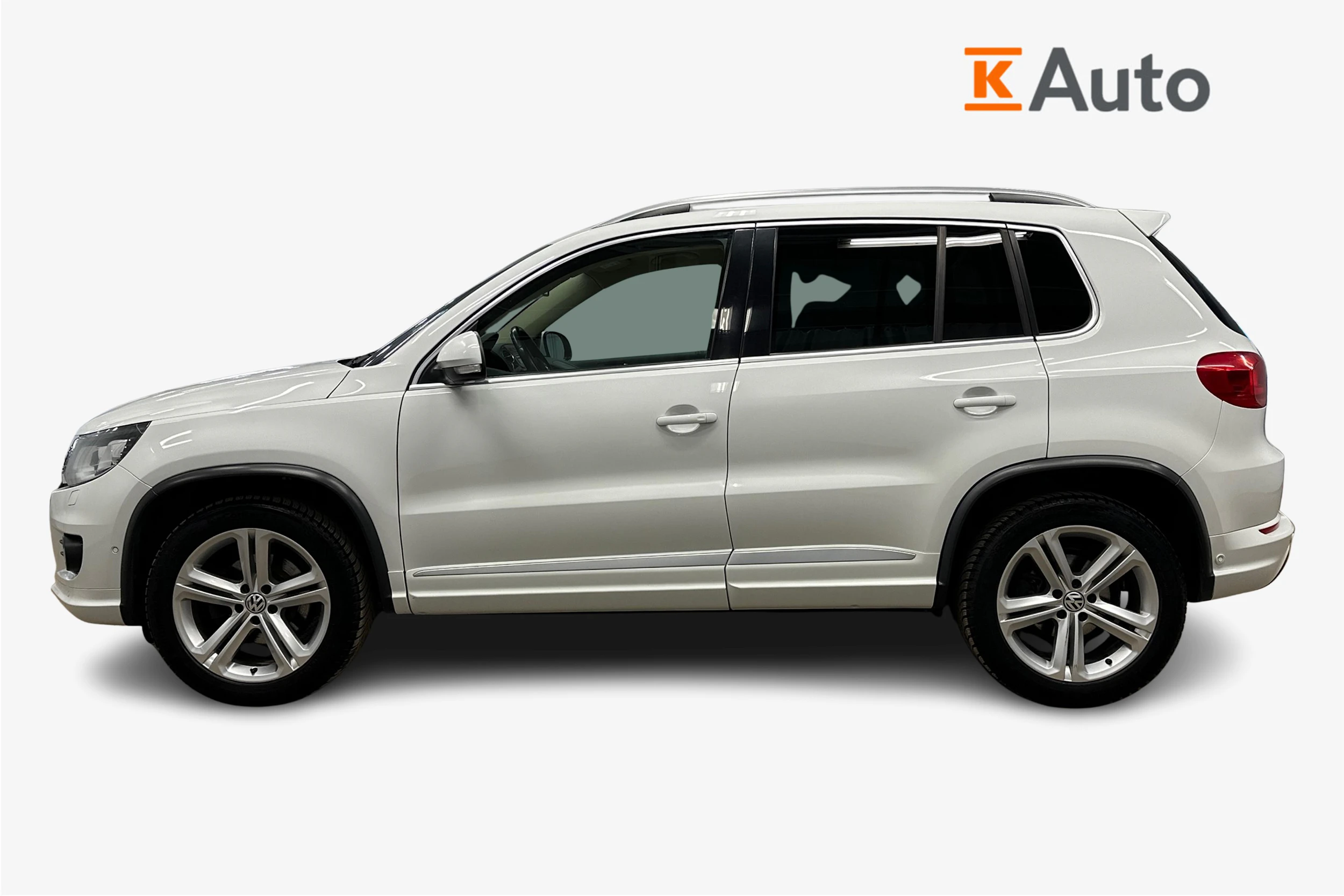 valkoinen Volkswagen Tiguan 2016 kuva 5.