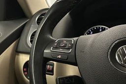 valkoinen Volkswagen Tiguan 2016 kuva 15.
