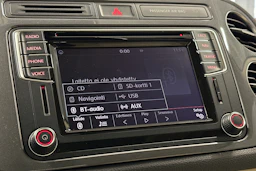 valkoinen Volkswagen Tiguan 2016 kuva 19.