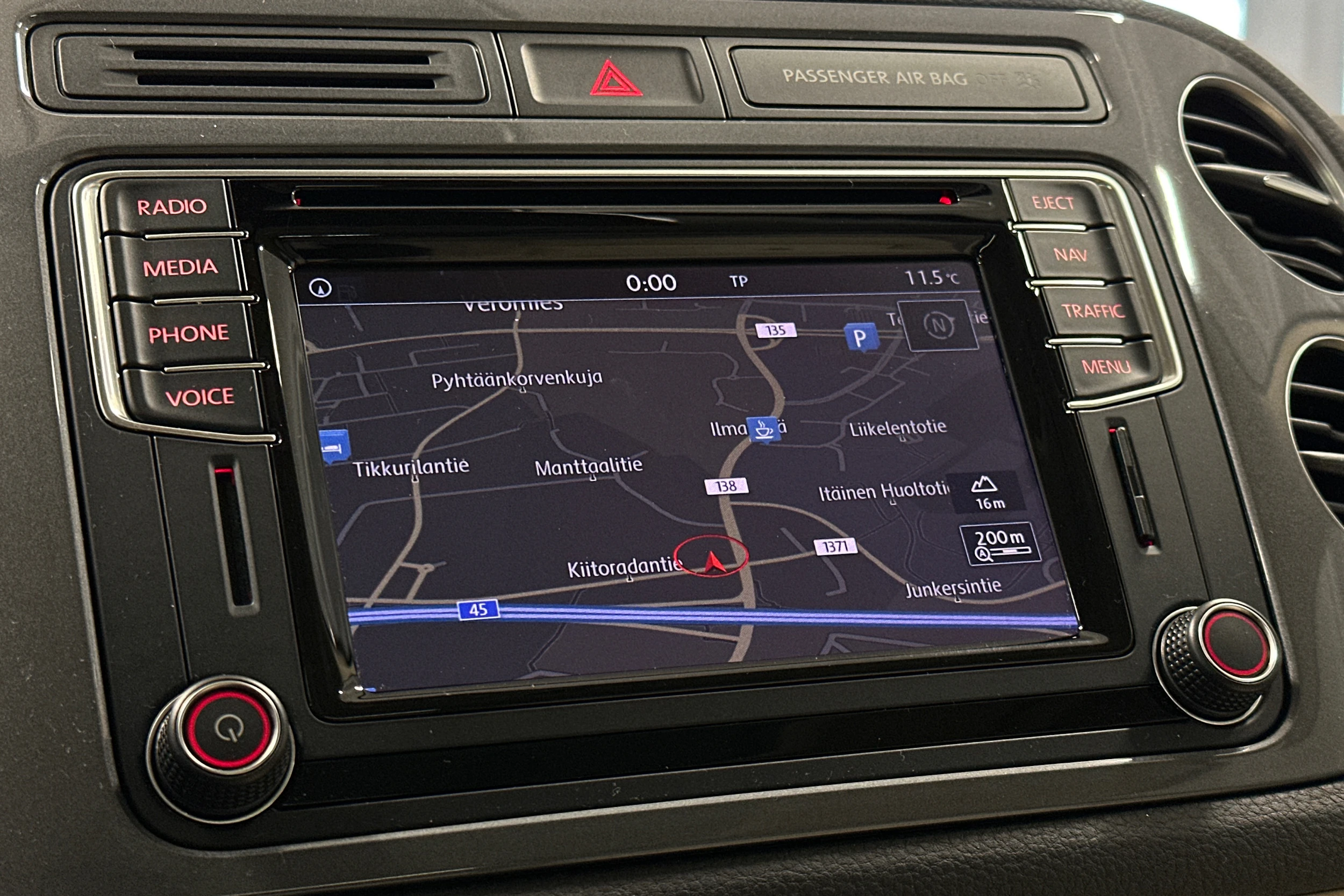 valkoinen Volkswagen Tiguan 2016 kuva 20.