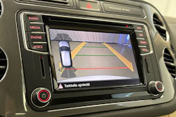 valkoinen Volkswagen Tiguan 2016 kuva 32.