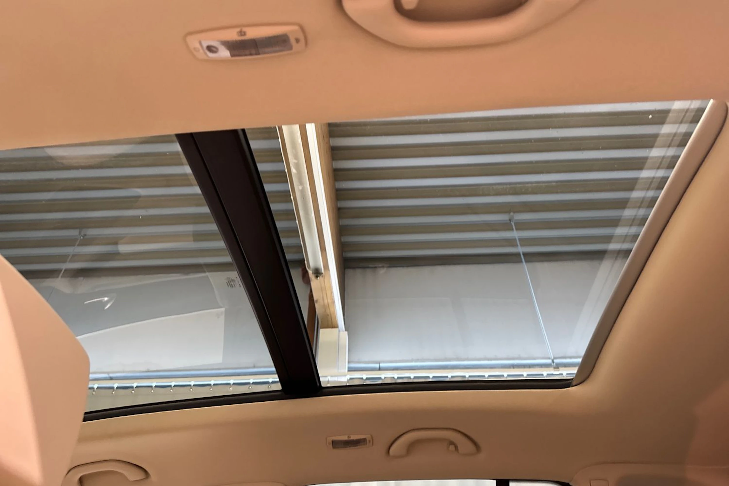 valkoinen Volkswagen Tiguan 2016 kuva 34.