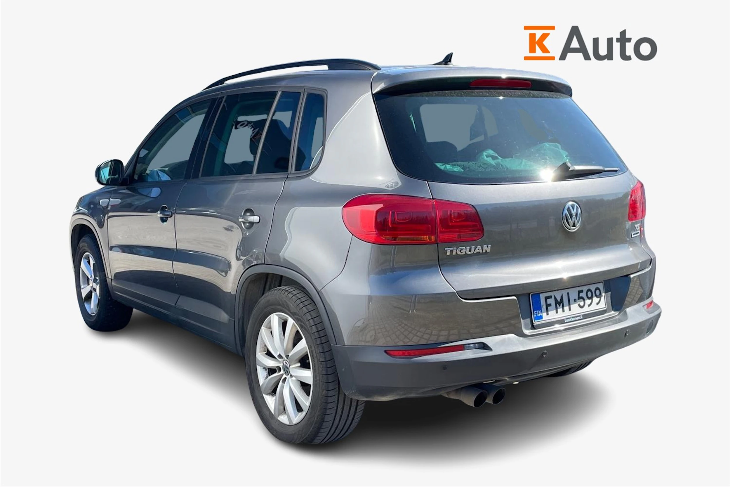 harmaa Volkswagen Tiguan 2016 kuva 2.