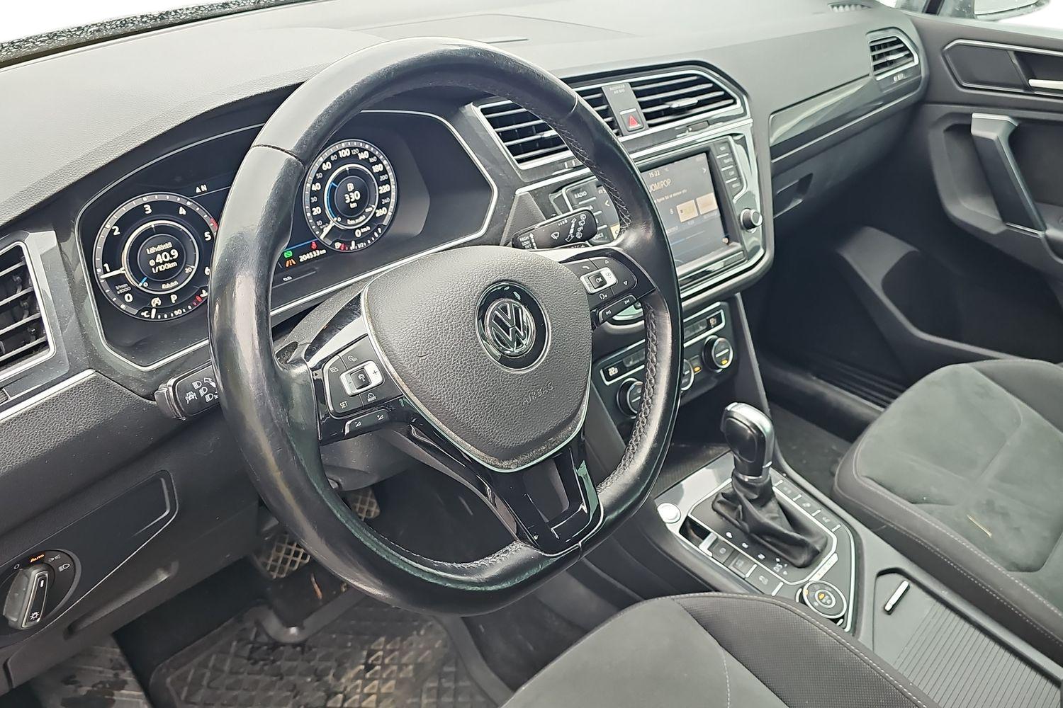 Volkswagen Tiguan 2016, kuva 3/3