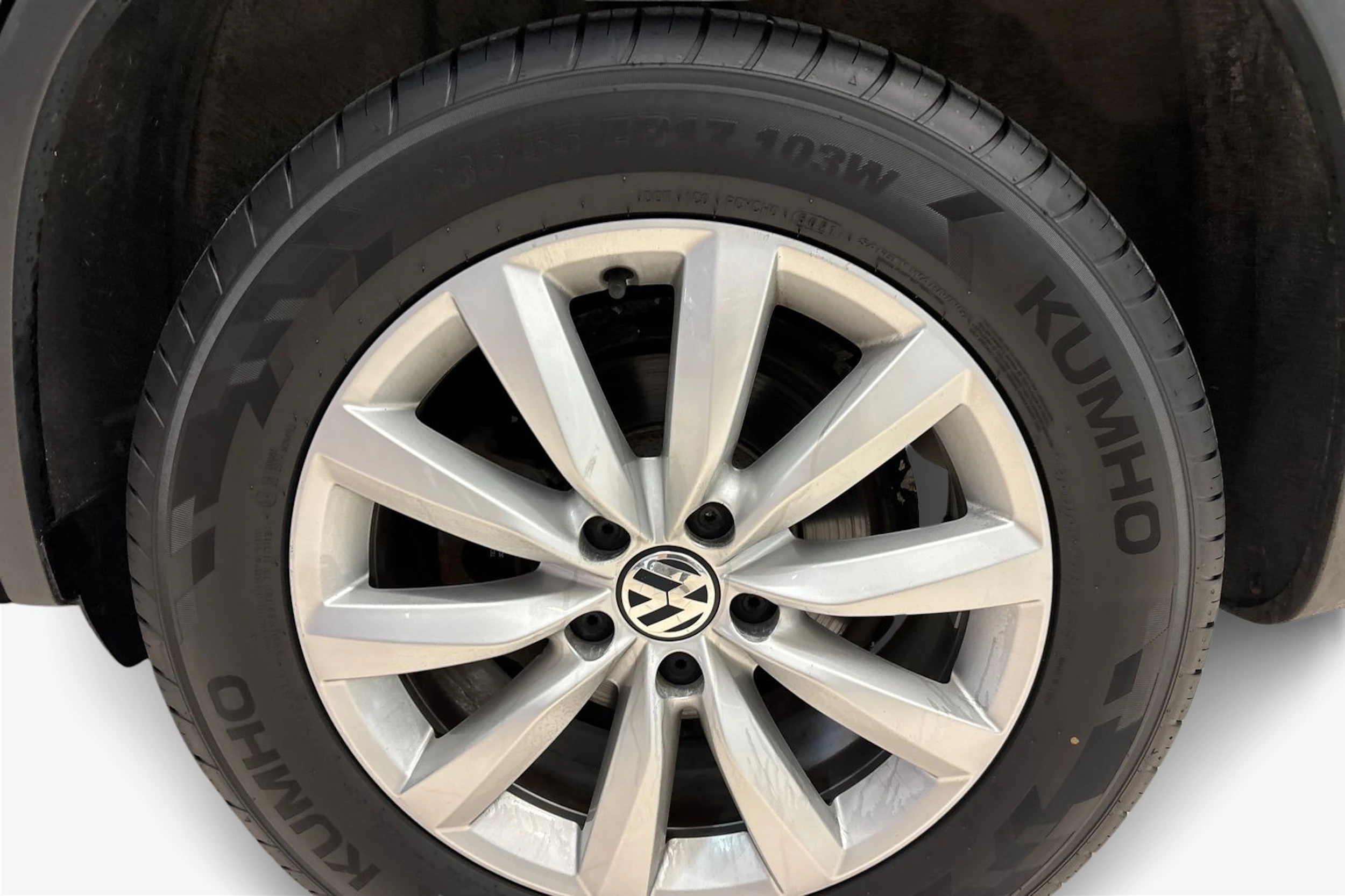 Harmaa Volkswagen Tiguan 2016 kuva 12.