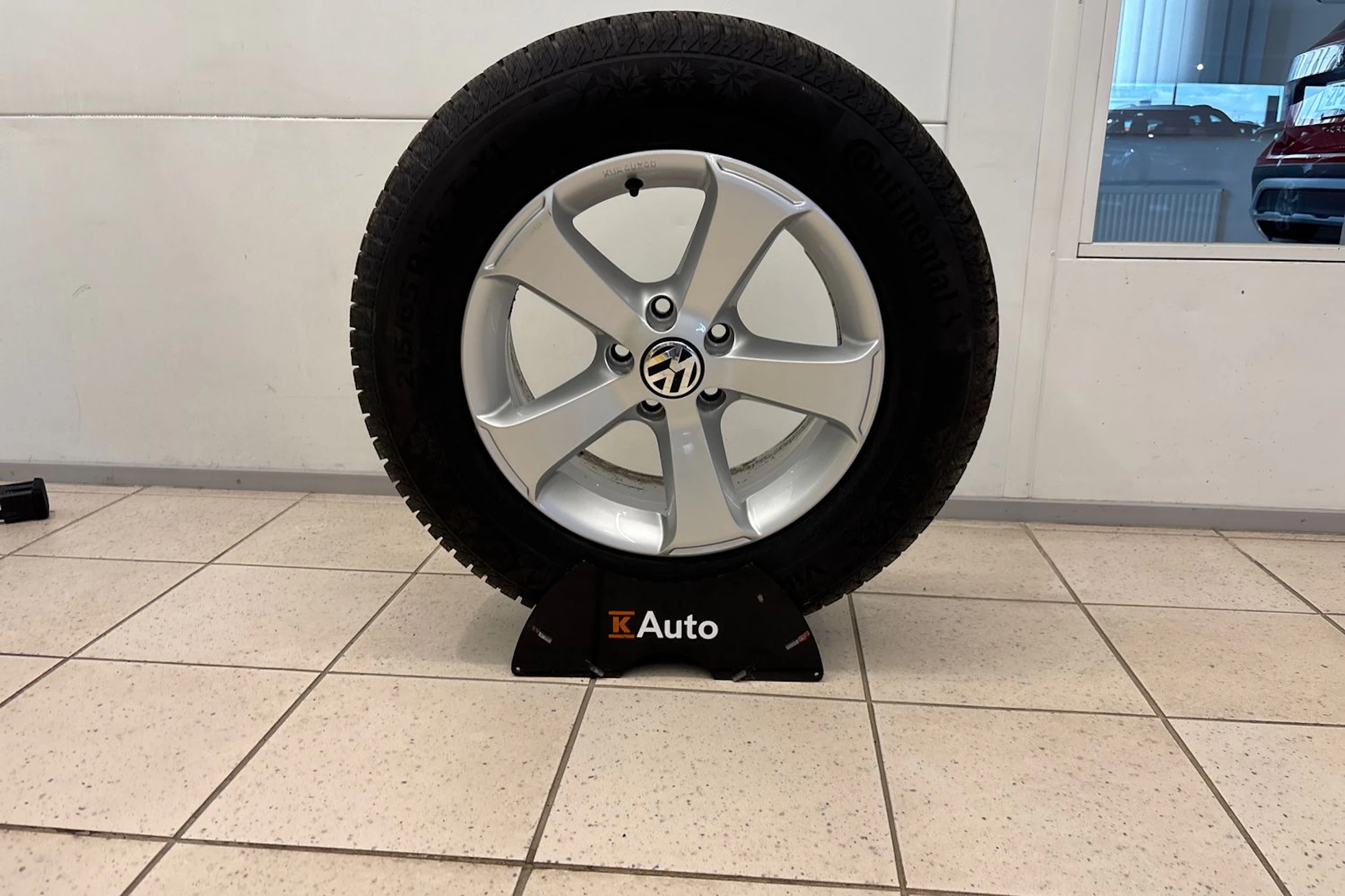 Harmaa Volkswagen Tiguan 2016 kuva 15.