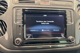 Harmaa Volkswagen Tiguan 2016 kuva 24.