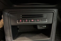 Harmaa Volkswagen Tiguan 2016 kuva 25.