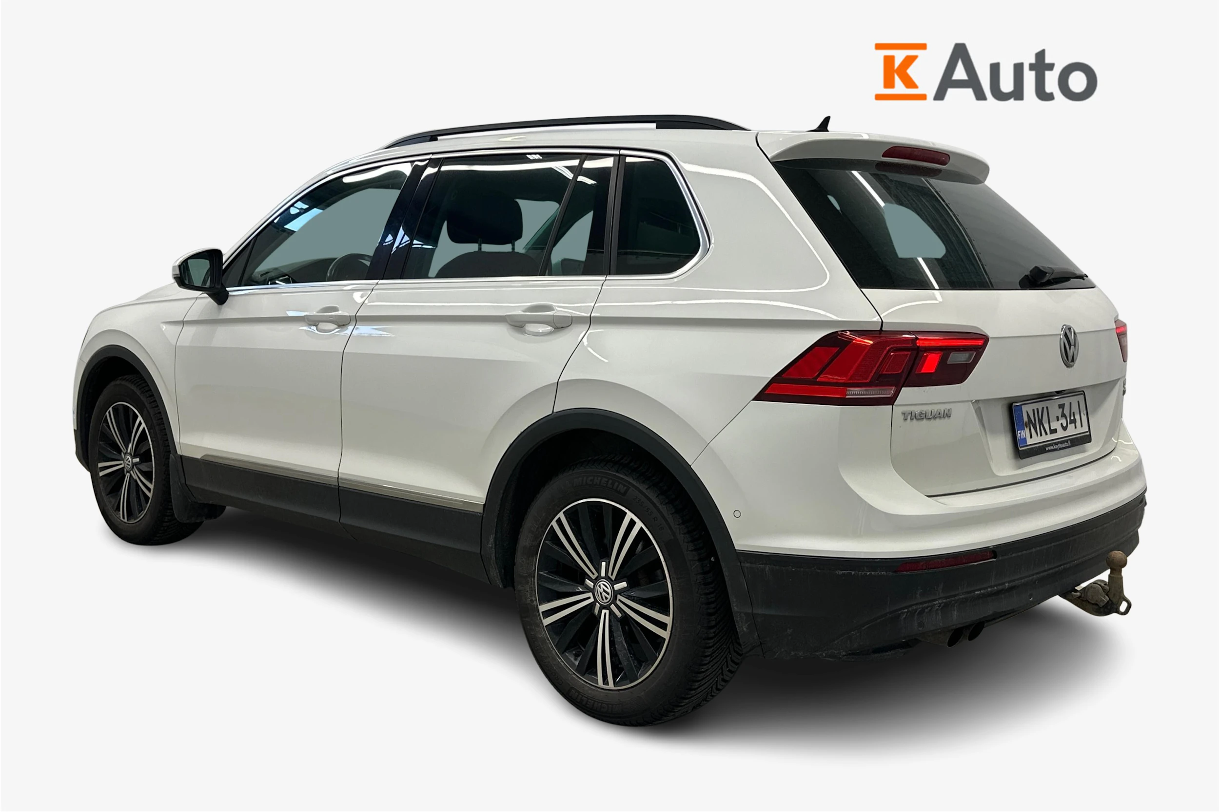 valkoinen Volkswagen Tiguan 2016 kuva 2.