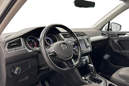 valkoinen Volkswagen Tiguan 2016 kuva 3.