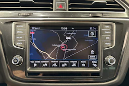 valkoinen Volkswagen Tiguan 2016 kuva 17.
