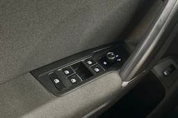 valkoinen Volkswagen Tiguan 2016 kuva 21.