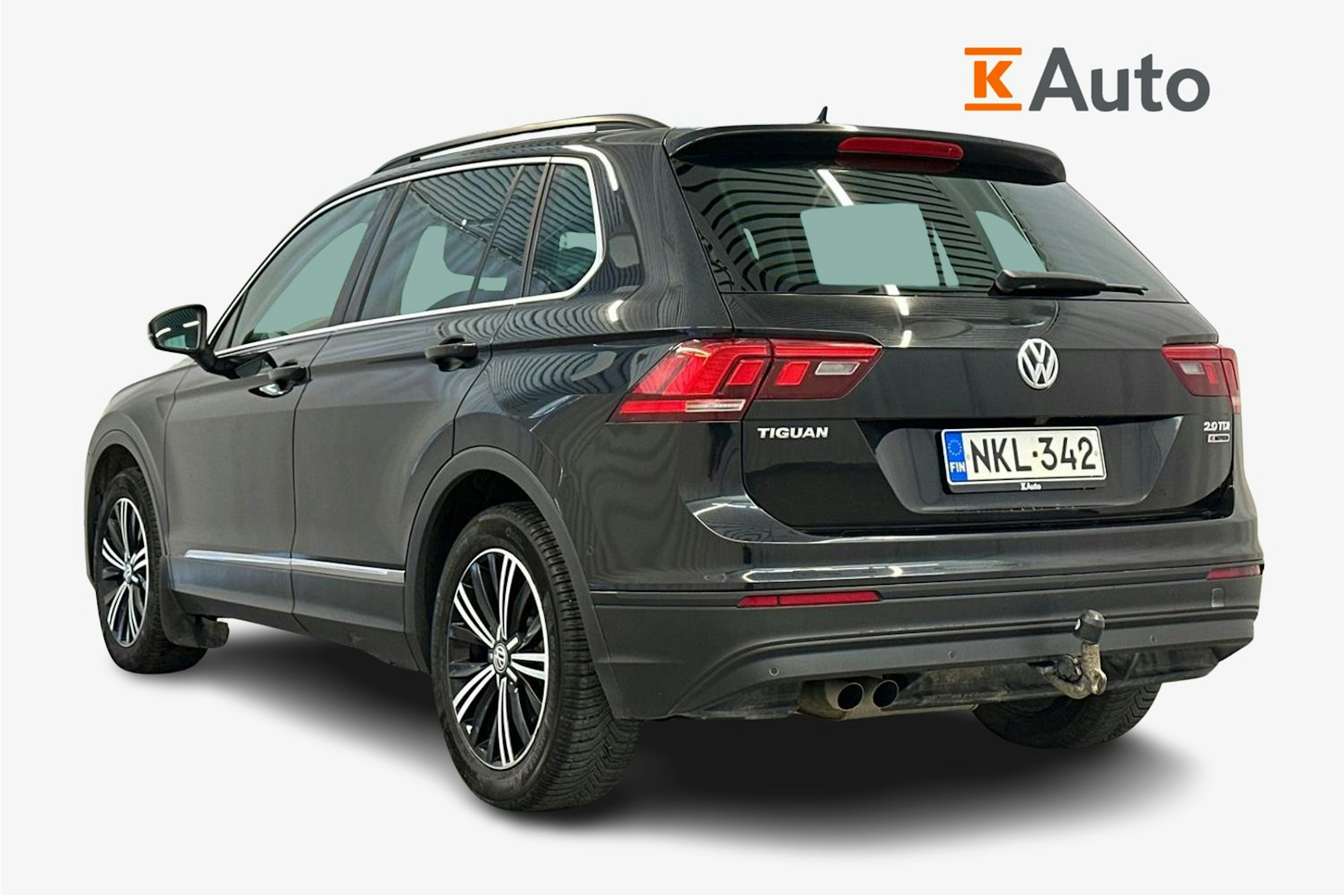 musta Volkswagen Tiguan 2016 kuva 2.