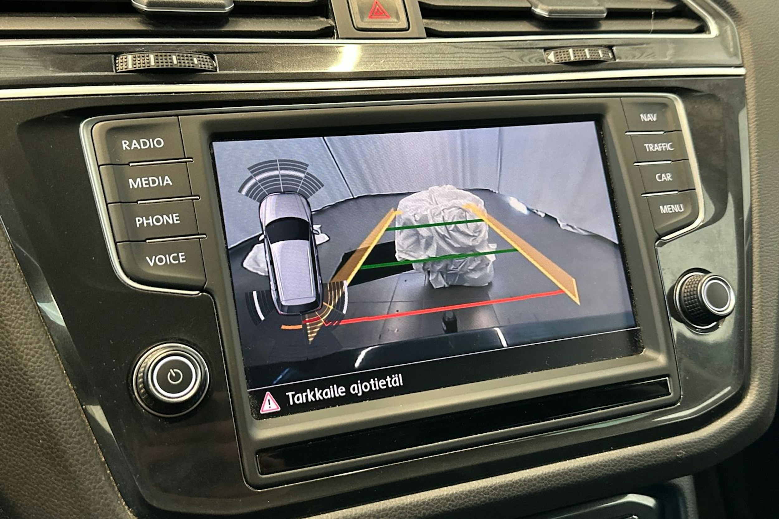 musta Volkswagen Tiguan 2016 kuva 17.