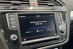 musta Volkswagen Tiguan 2016 kuva 19.