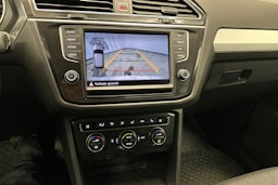 musta Volkswagen Tiguan 2016 kuva 17.