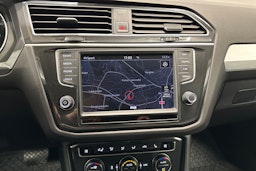 musta Volkswagen Tiguan 2016 kuva 19.