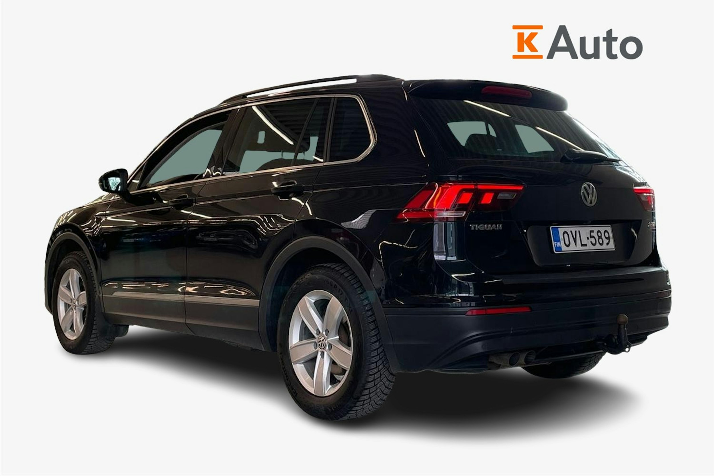 Musta Volkswagen Tiguan 2016 kuva 2.