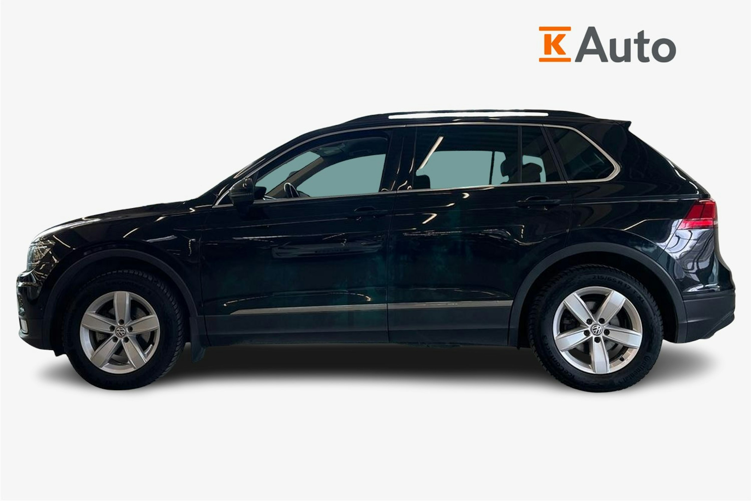 Musta Volkswagen Tiguan 2016 kuva 5.