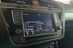 Musta Volkswagen Tiguan 2016 kuva 19.