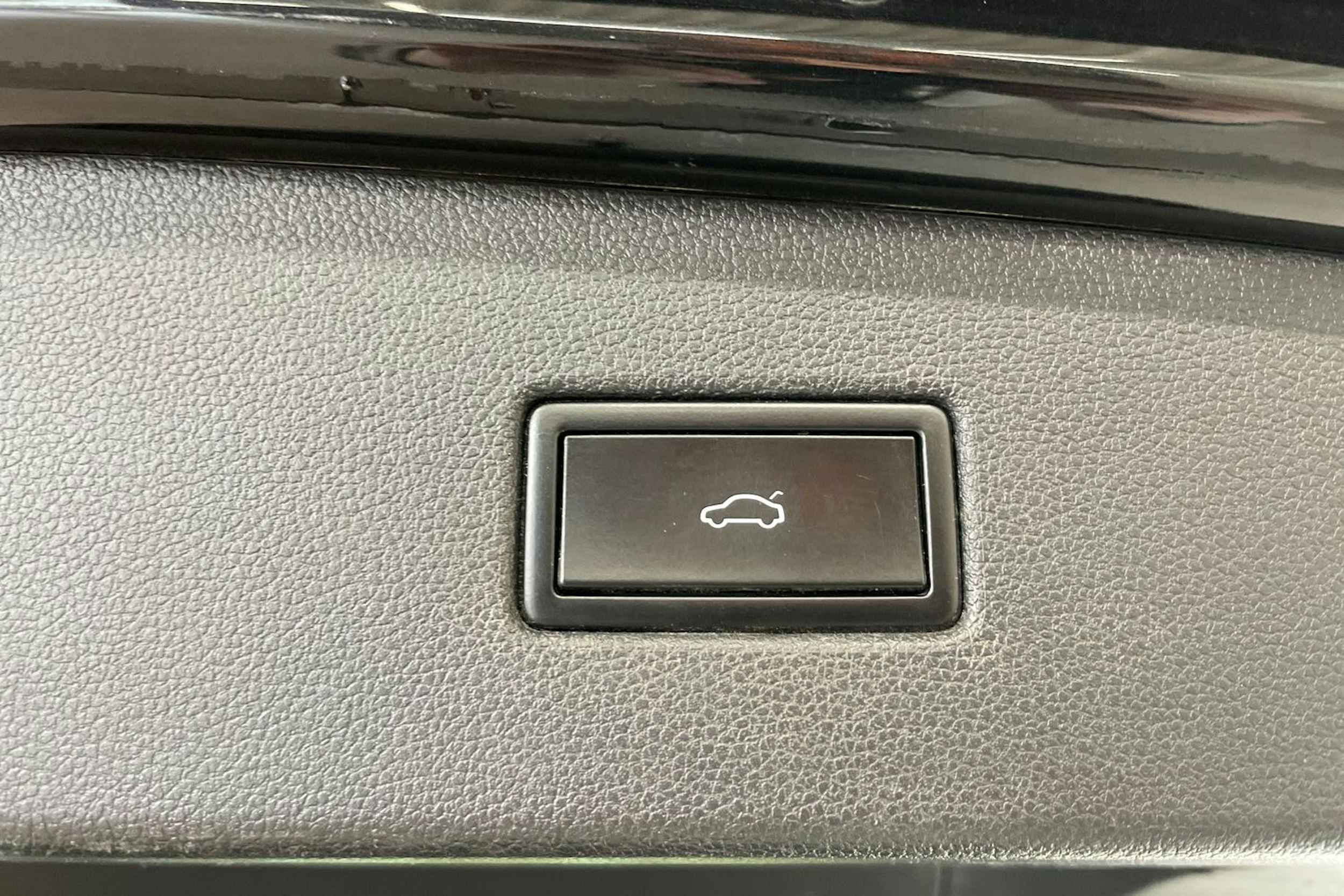 Musta Volkswagen Tiguan 2016 kuva 24.