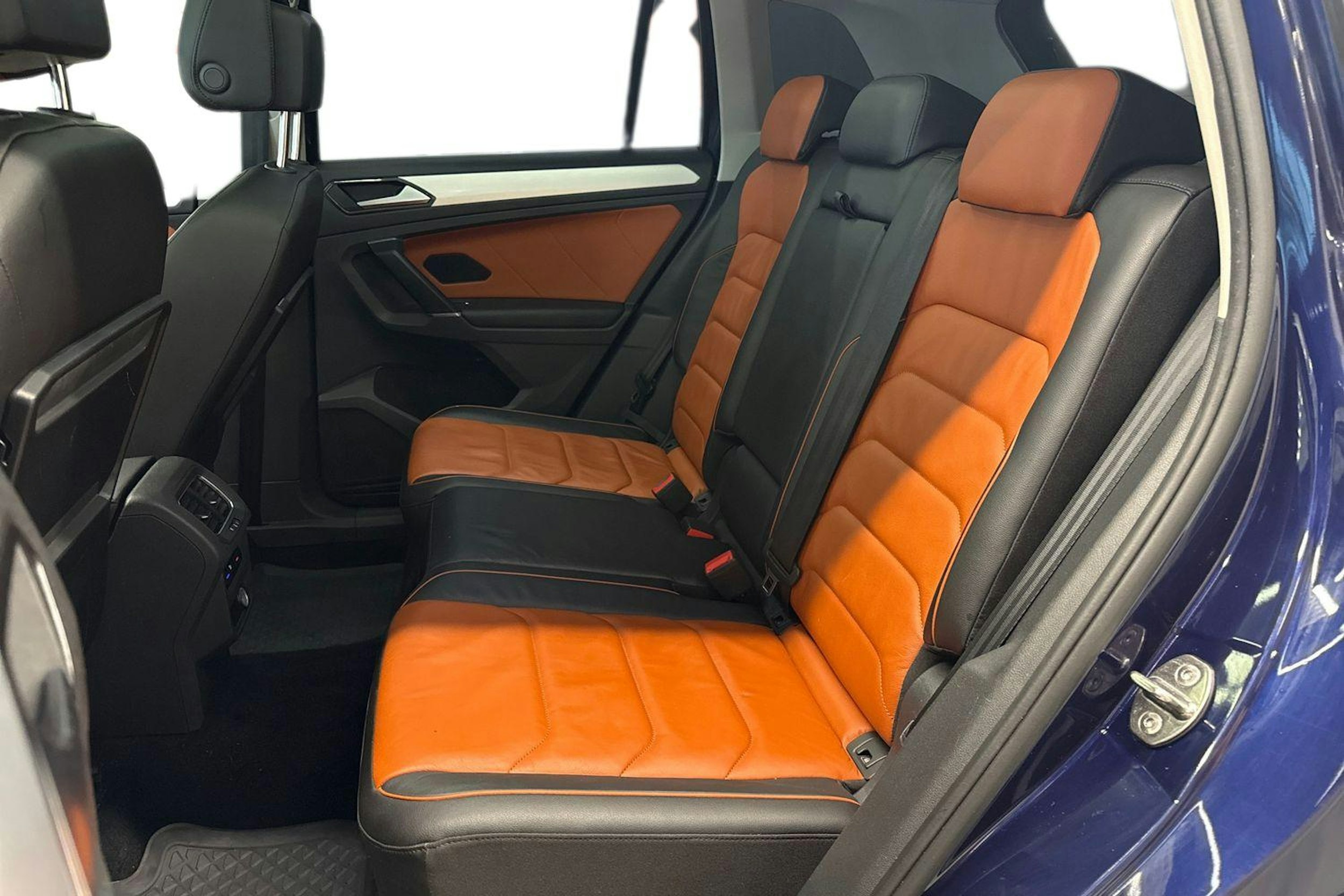 sininen Volkswagen Tiguan 2016 kuva 10.