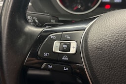 sininen Volkswagen Tiguan 2016 kuva 15.