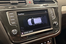 sininen Volkswagen Tiguan 2016 kuva 19.