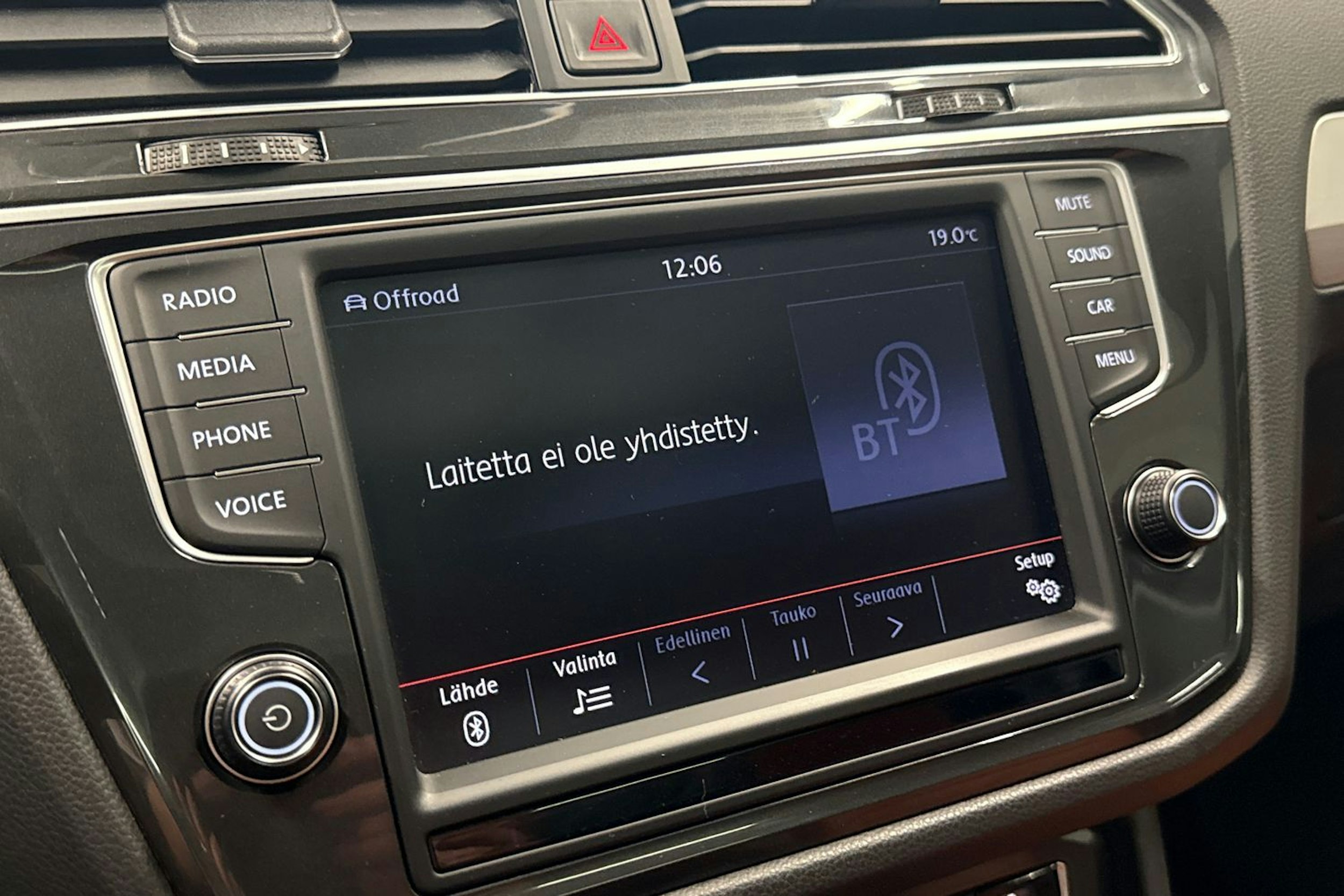 sininen Volkswagen Tiguan 2016 kuva 20.