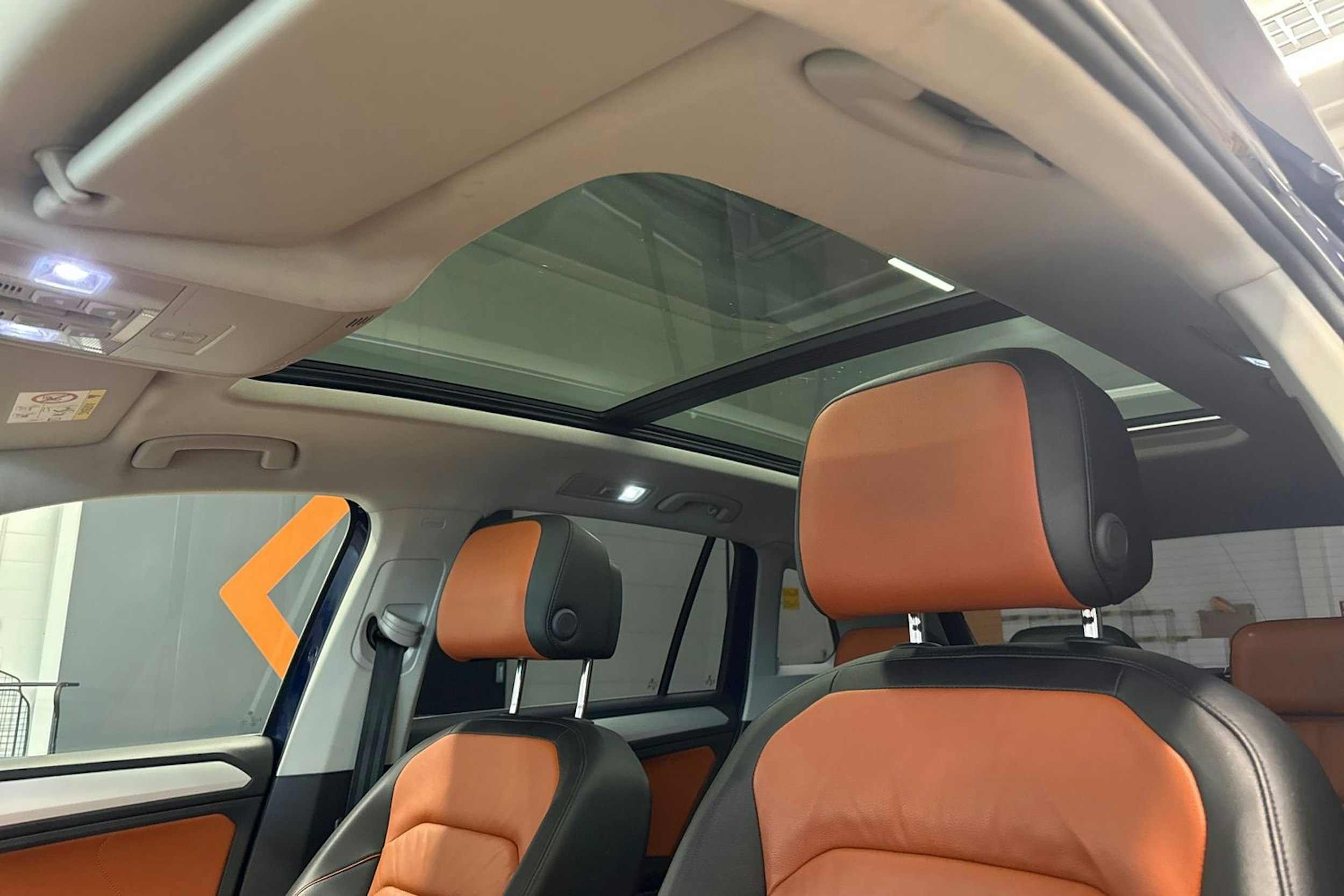 sininen Volkswagen Tiguan 2016 kuva 24.