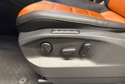 sininen Volkswagen Tiguan 2016 kuva 25.